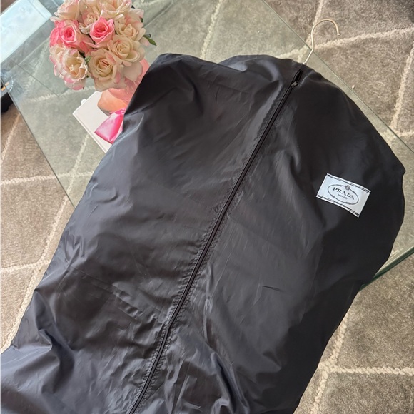 Prada Black Cropped Puffer Jacket - Picture 7 of 9